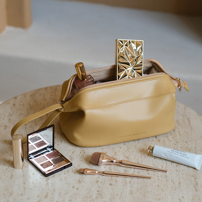 Large Capacity Cloud PU Cosmetic Bag for Travel & Storage